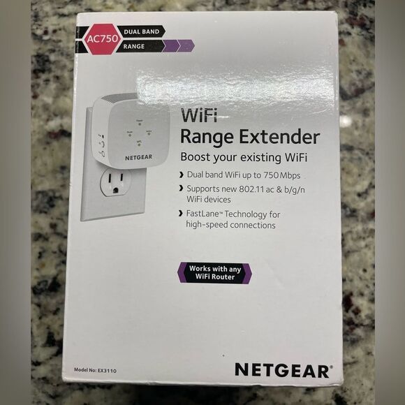 NETGEAR White WiFi Range Extender - Picture 4 of 15